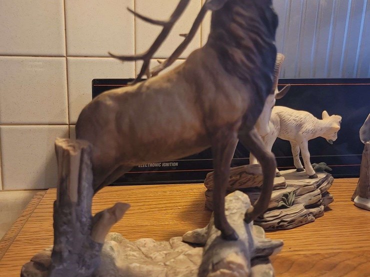 collection-of-six-homco-masterpiece-porcelain-wildlife-figurines-image-2