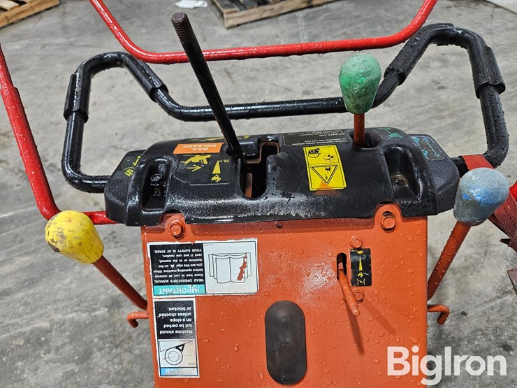 ditch-witch-1230h-image-16