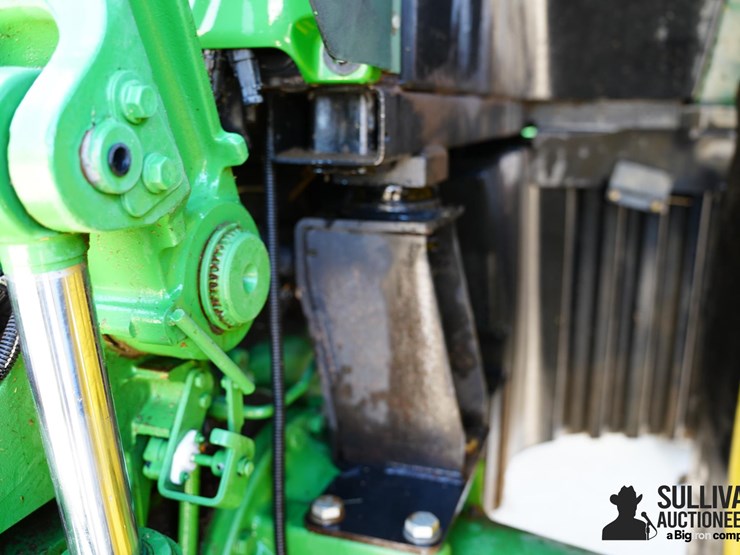 2013-john-deere-7230r-image-19