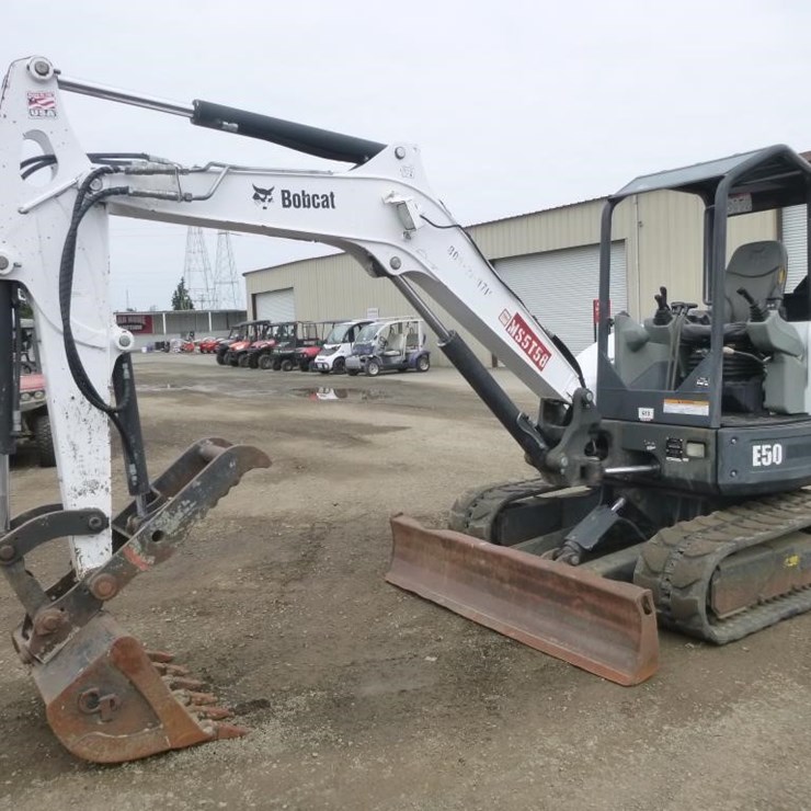 2018 BOBCAT E50