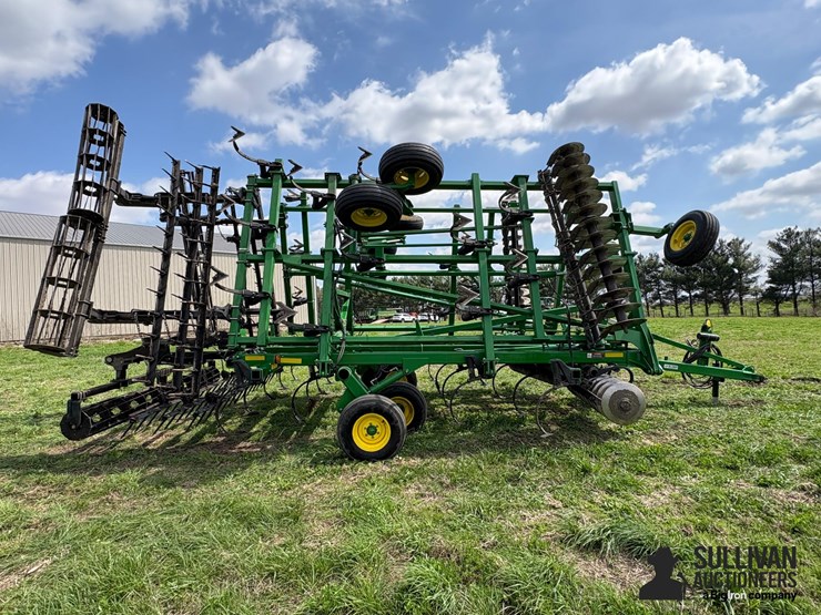 2014-john-deere-2310-image-4