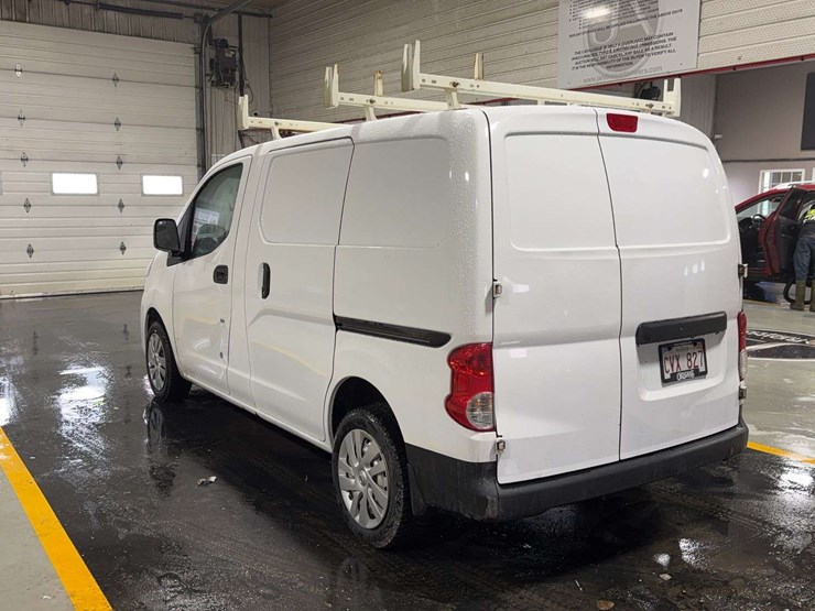 2020-nissan-nv200-image-3