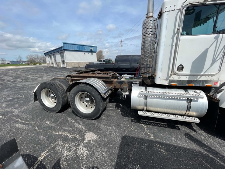 1997-kenworth-t800-image-5