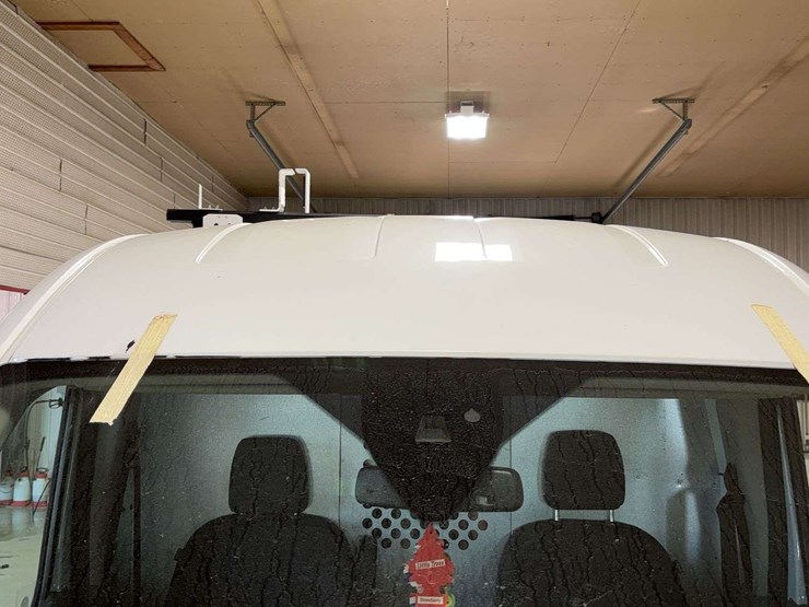 2019-ford-transit-image-29