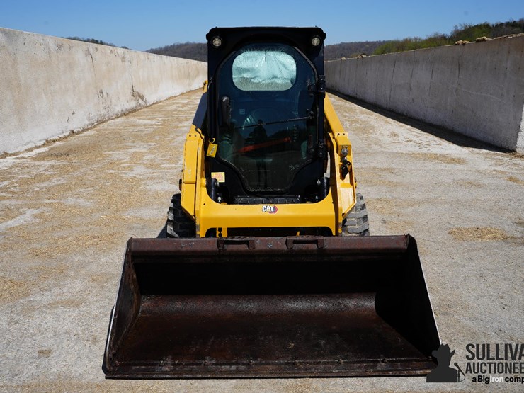 2023-caterpillar-226d3-image-2