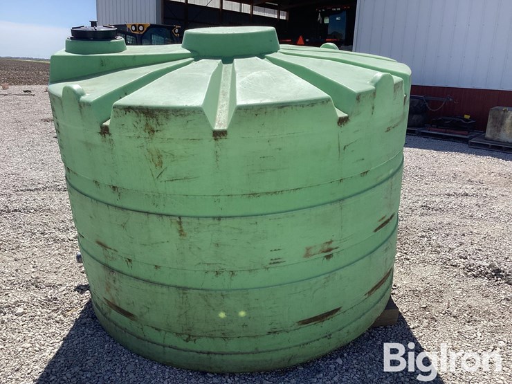 1500-gal-poly-water-tank-image-7
