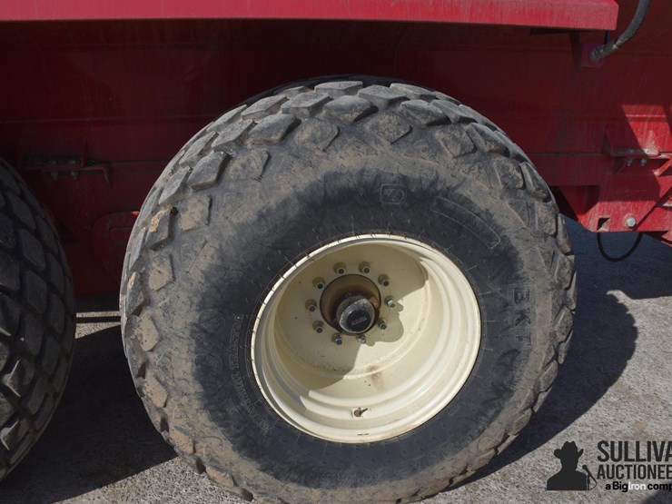 jamesway-auto-trac-5600-t/a-pull-type-manure-spreader-image-17