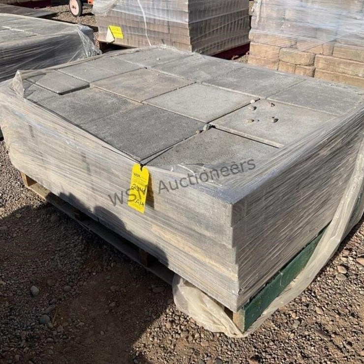 PALLET OF STONE PAVERS