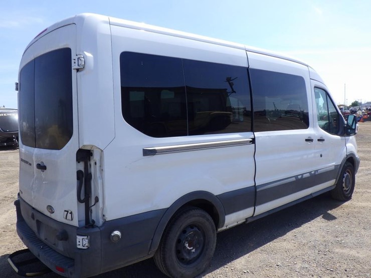2017-ford-transit-image-4