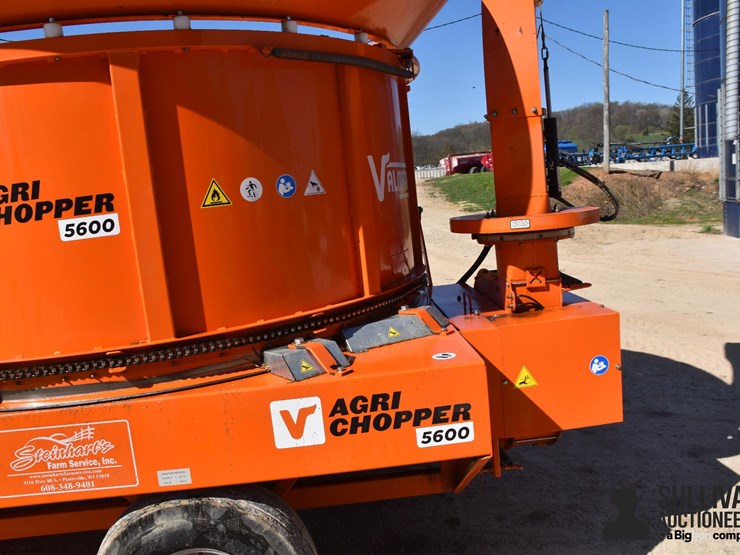 2023-valmetal-5600-pull-type-bale-chopper-image-14