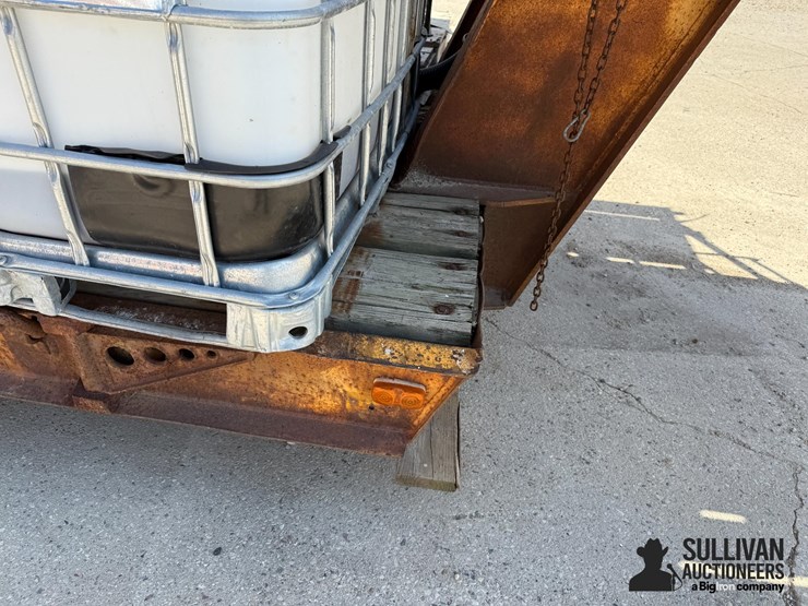 1979-hyster-35'-t/a-fixed-neck-lowboy-sprayer-tender-trailer-image-16