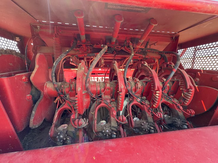 case-ih-8575-image-21