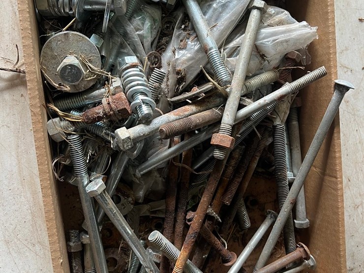 #9646-•-large-assortment-of-bolts,-nuts,-and-washers-image-1