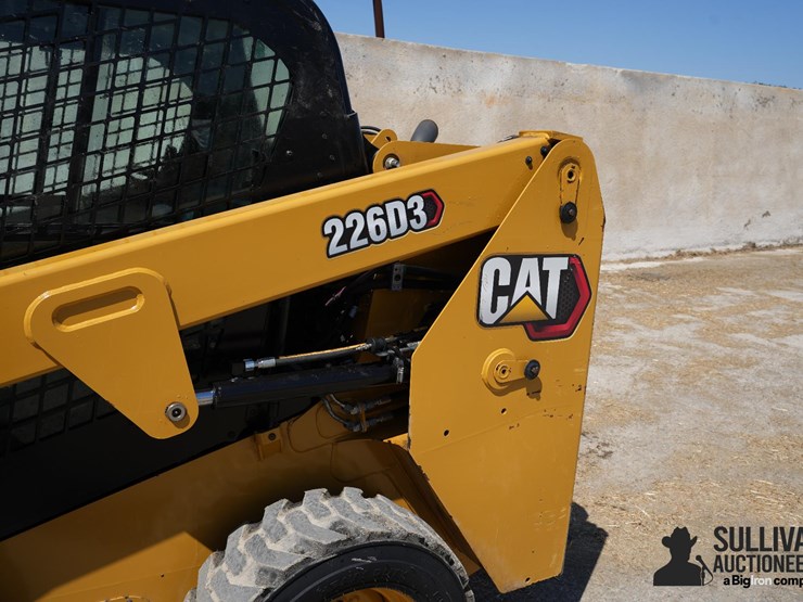 2023-caterpillar-226d3-image-15