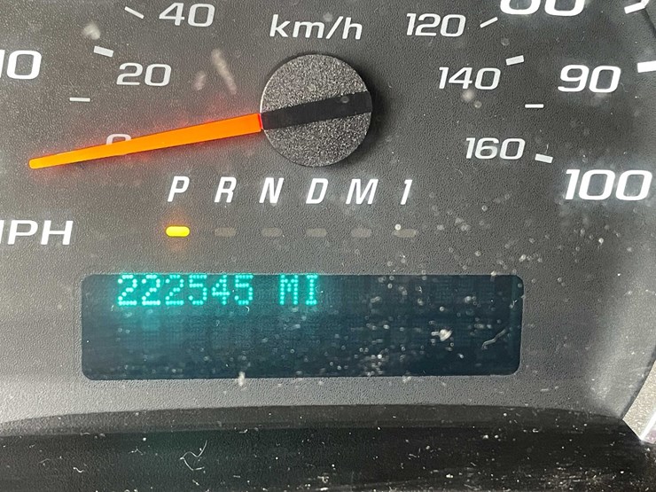 2016-chevrolet-3500-image-51