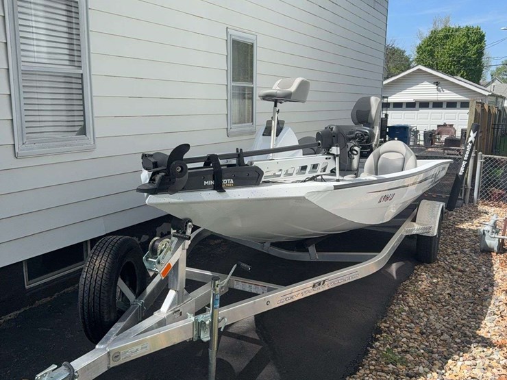 2023-xpress-boat-and-2022-back-track-trailer-image-1