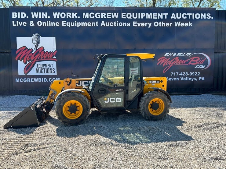 2018-jcb-525-60-image-1