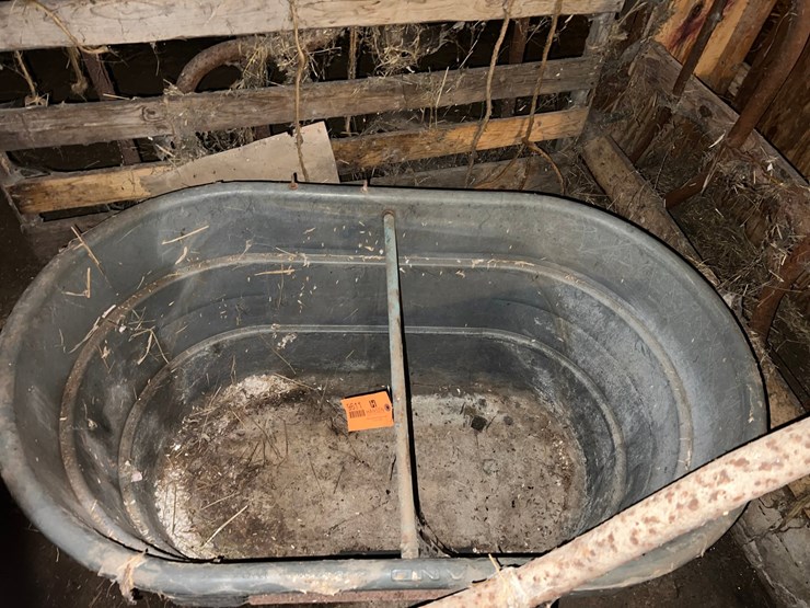 #9611-•-water-tank-image-1