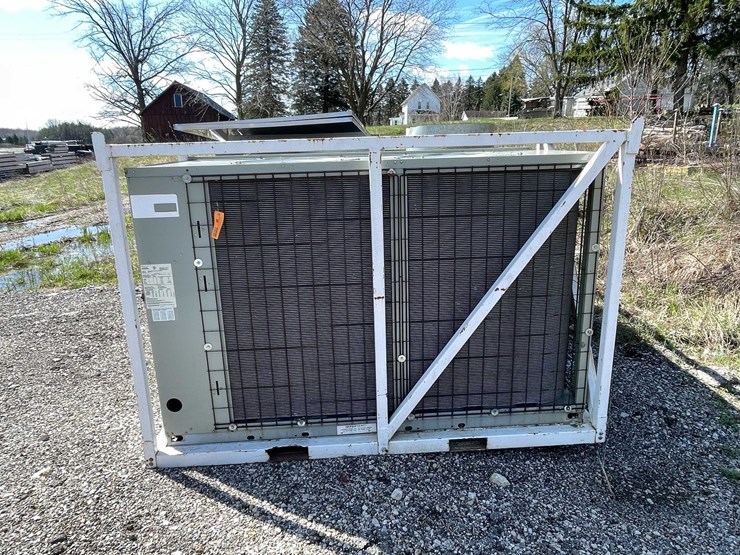 #6082-•-trane-combination-cooling-&-heating-unit-(kewaskum,-wi)-image-7