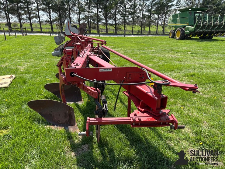 case-ih-720-image-2