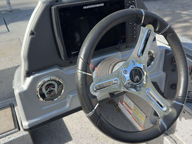 2020-express-fishing-boat-w/-yamaha-175-and-back-track-trailer-and-a-garmin-fish-finder-image-16
