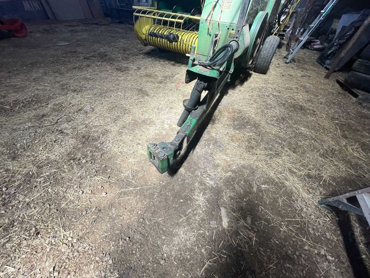 john-deere-336-image-17