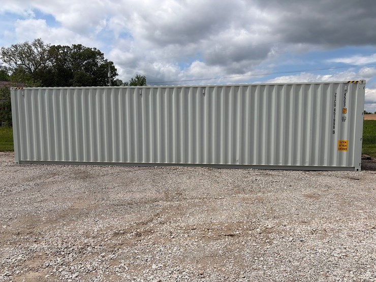 #104-•-40’-conatiner-image-2