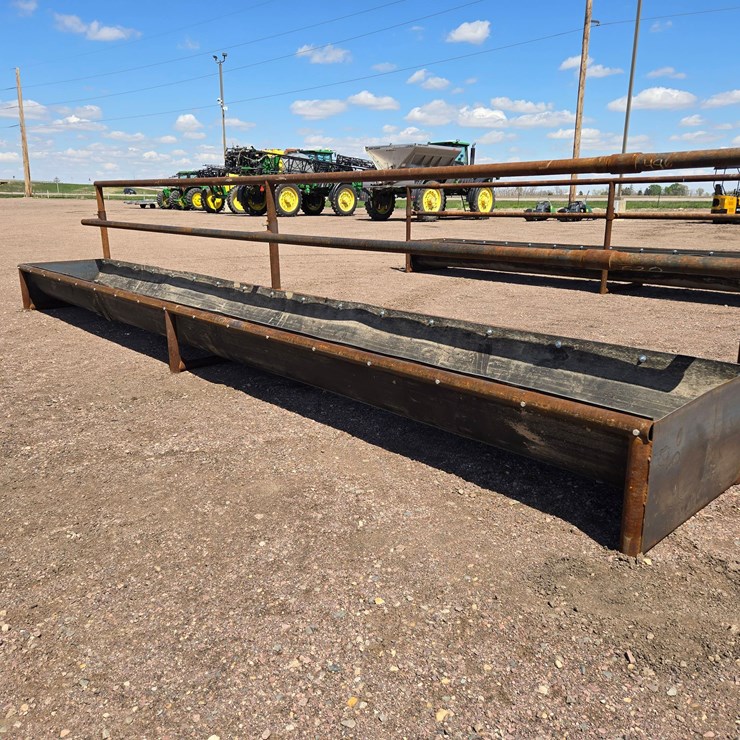 Portable Fence Line Feed Bunk