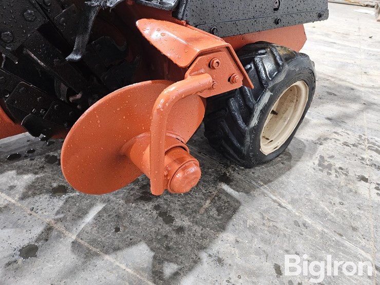 ditch-witch-1230h-image-18