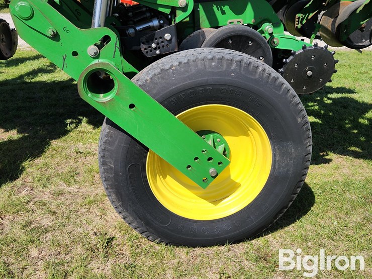 2004-john-deere-1790-ccs-image-10