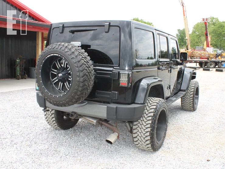 2011-jeep-wrangler-image-3