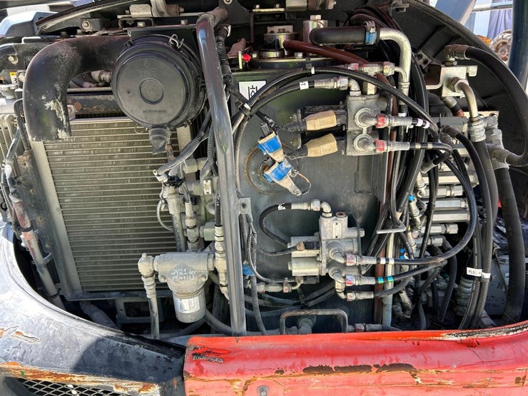 2018-kubota-kx040-4-image-14