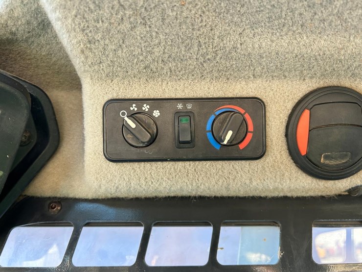 2023-bobcat-t66-image-27