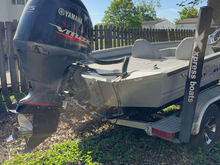 2020-express-fishing-boat-w/-yamaha-175-and-back-track-trailer-and-a-garmin-fish-finder-image-9