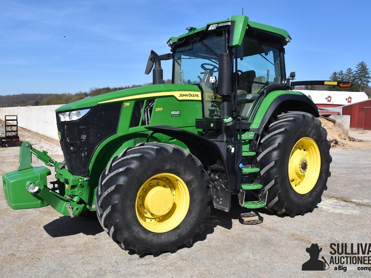 2022-john-deere-7r-250-image-1