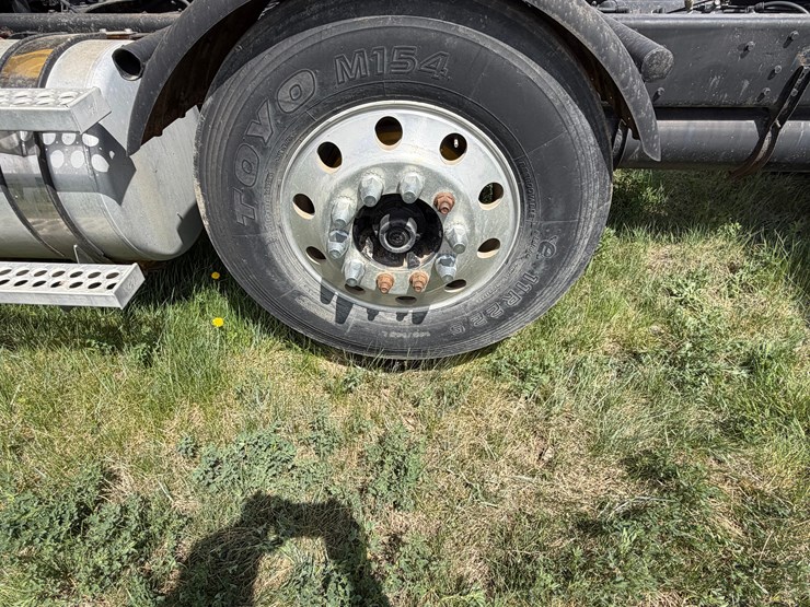 2009-western-star-day-cab-image-23