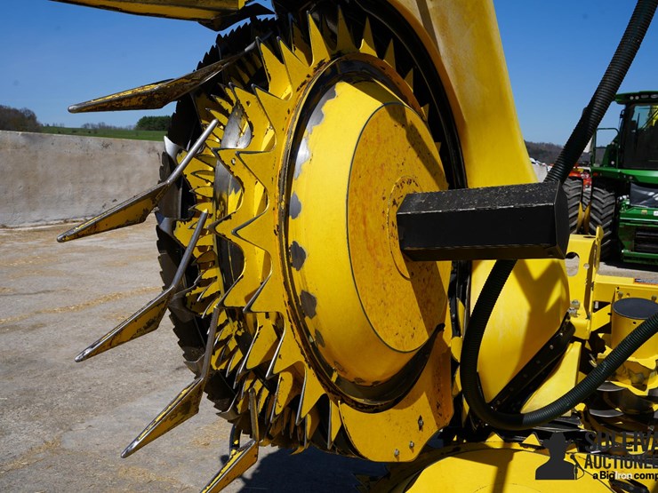 2018-john-deere-770-image-12