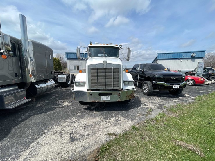 1997-kenworth-t800-image-2