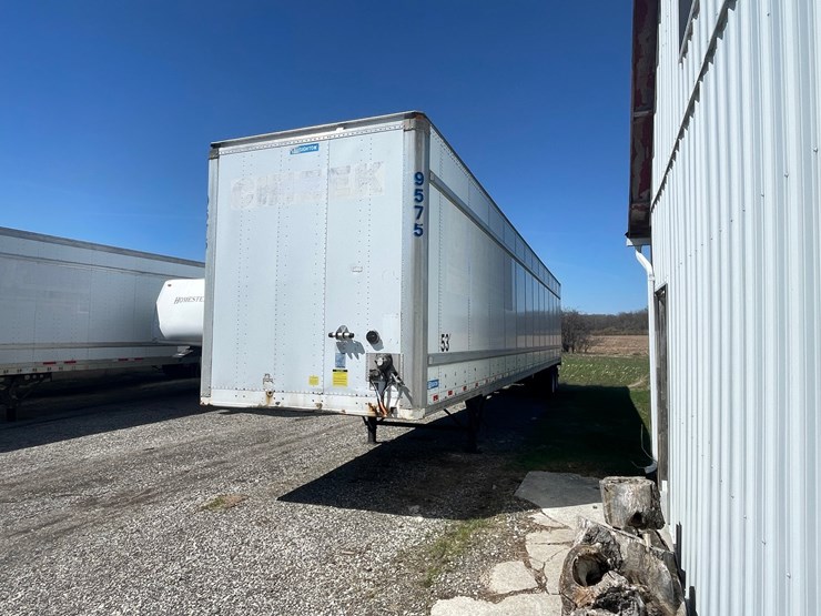 #320-•-2009-stoughton-semi-trailer-(has-wi-title)-(denmark,-wi)-image-1