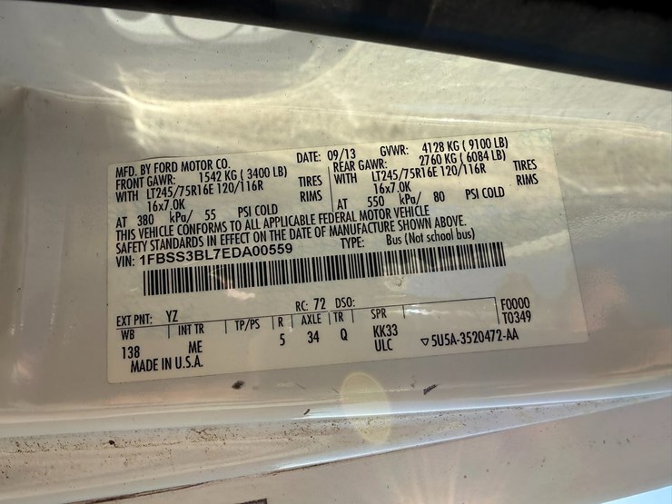 2014-ford-e350-image-45