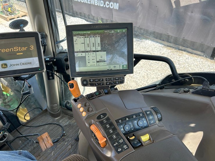 2018-john-deere-6215r-image-29