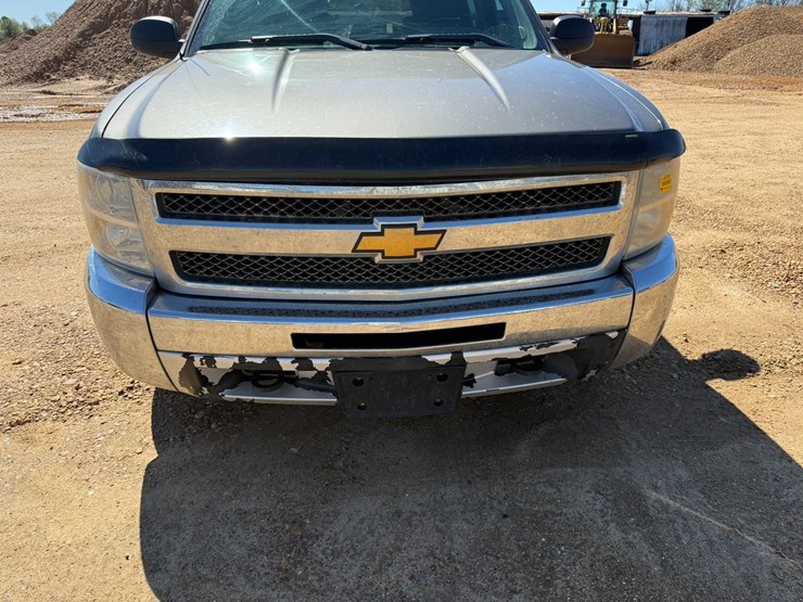 2013-chevrolet-1500-image-17