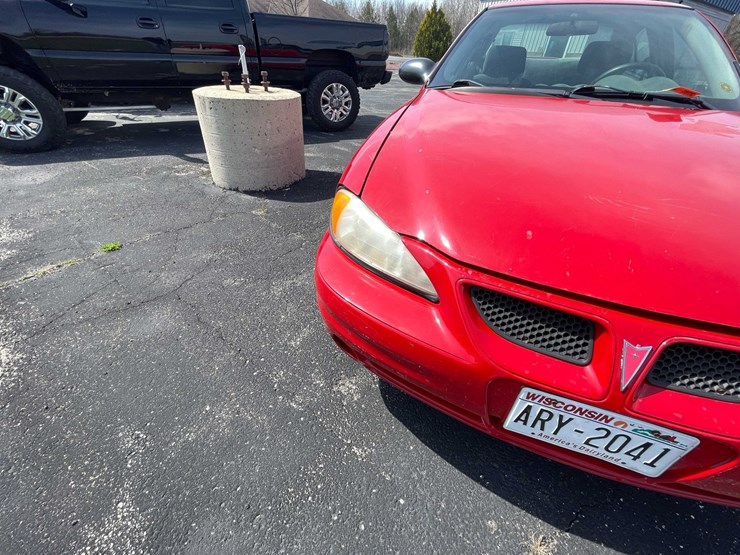 #498-•-2004-pontiac-grand-am-(has-wi-title)-(denmark,-wi)-image-9