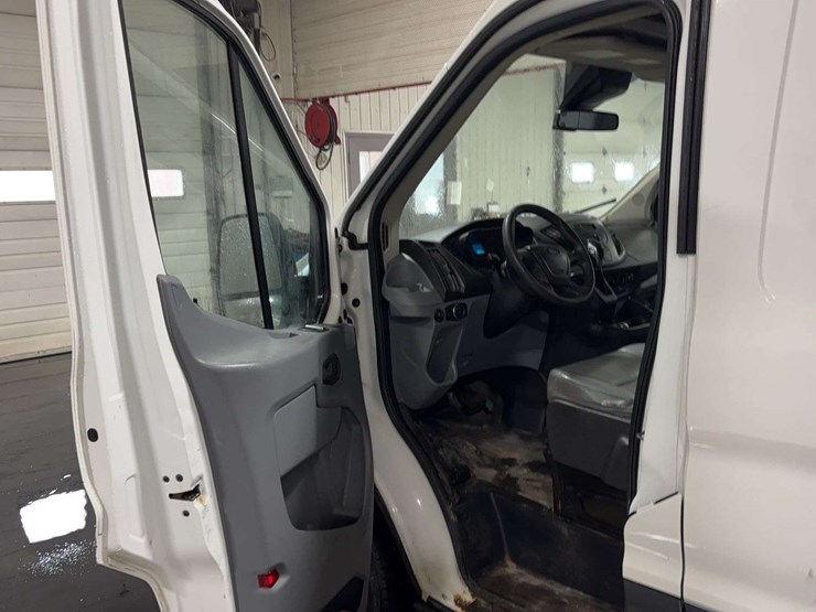 2018-ford-transit-image-10