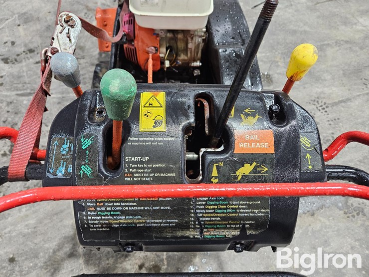 ditch-witch-1230h-image-14