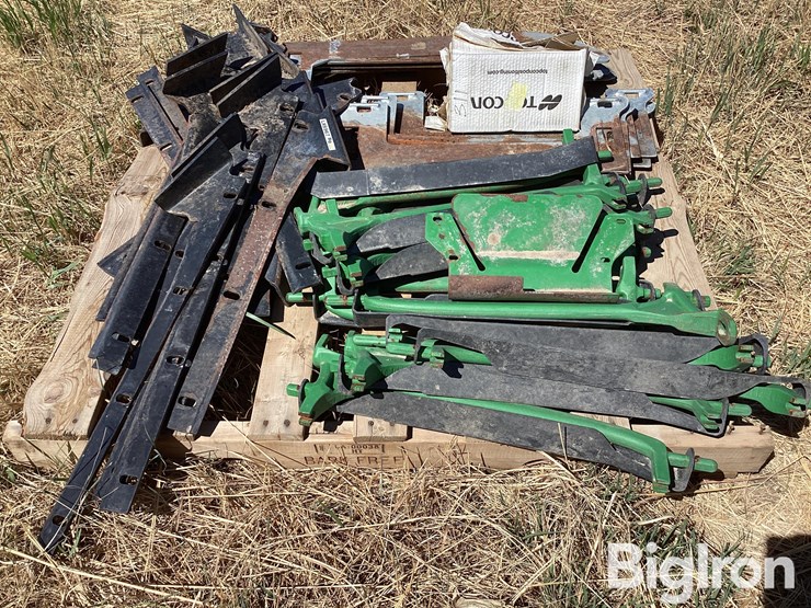 john-deere-12-image-9
