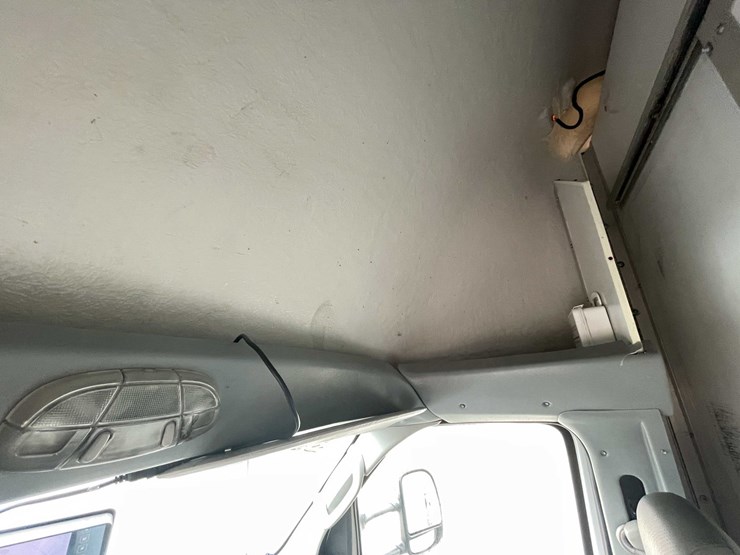 2017-ford-e450-image-58
