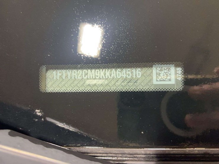 2019-ford-transit-image-16