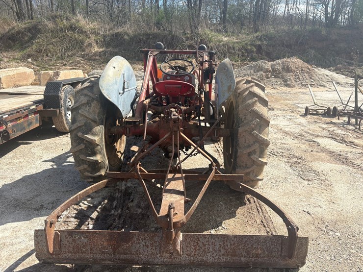 ford-8n-image-3