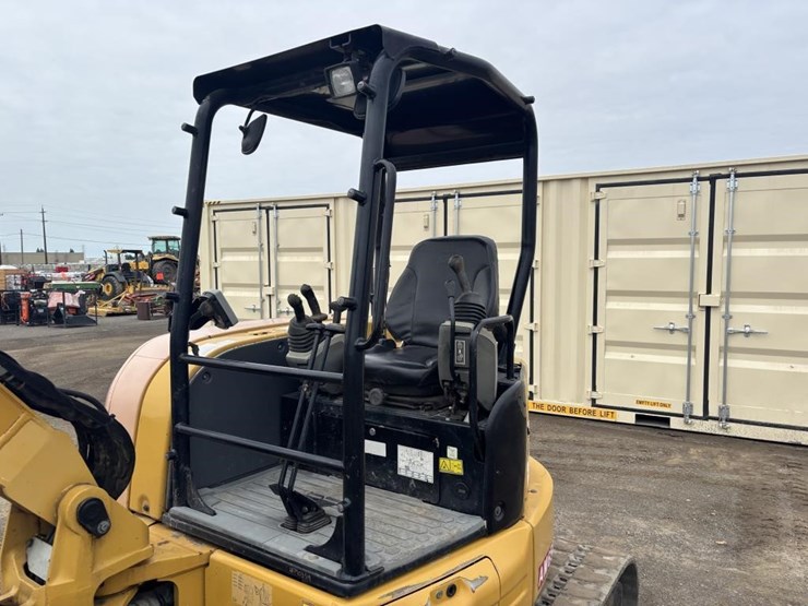 2015-caterpillar-305e2-cr-image-27